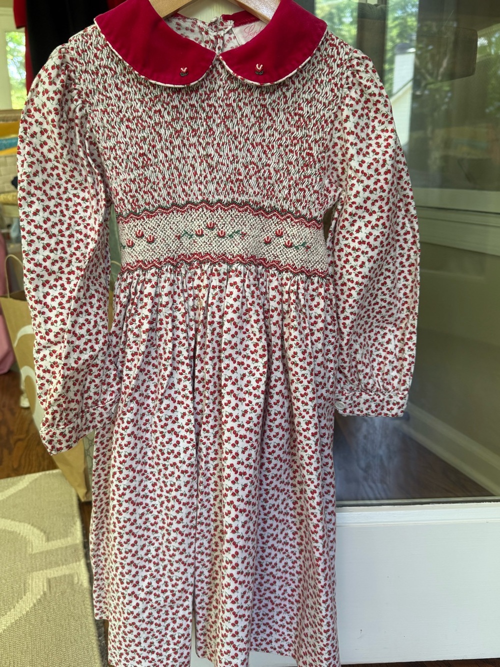 Sophie Dess PARIS Girls Red Floral Smocked Dress with Velvet Collar VINTAGE, GUC